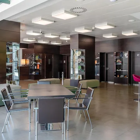 Ariha Hotel